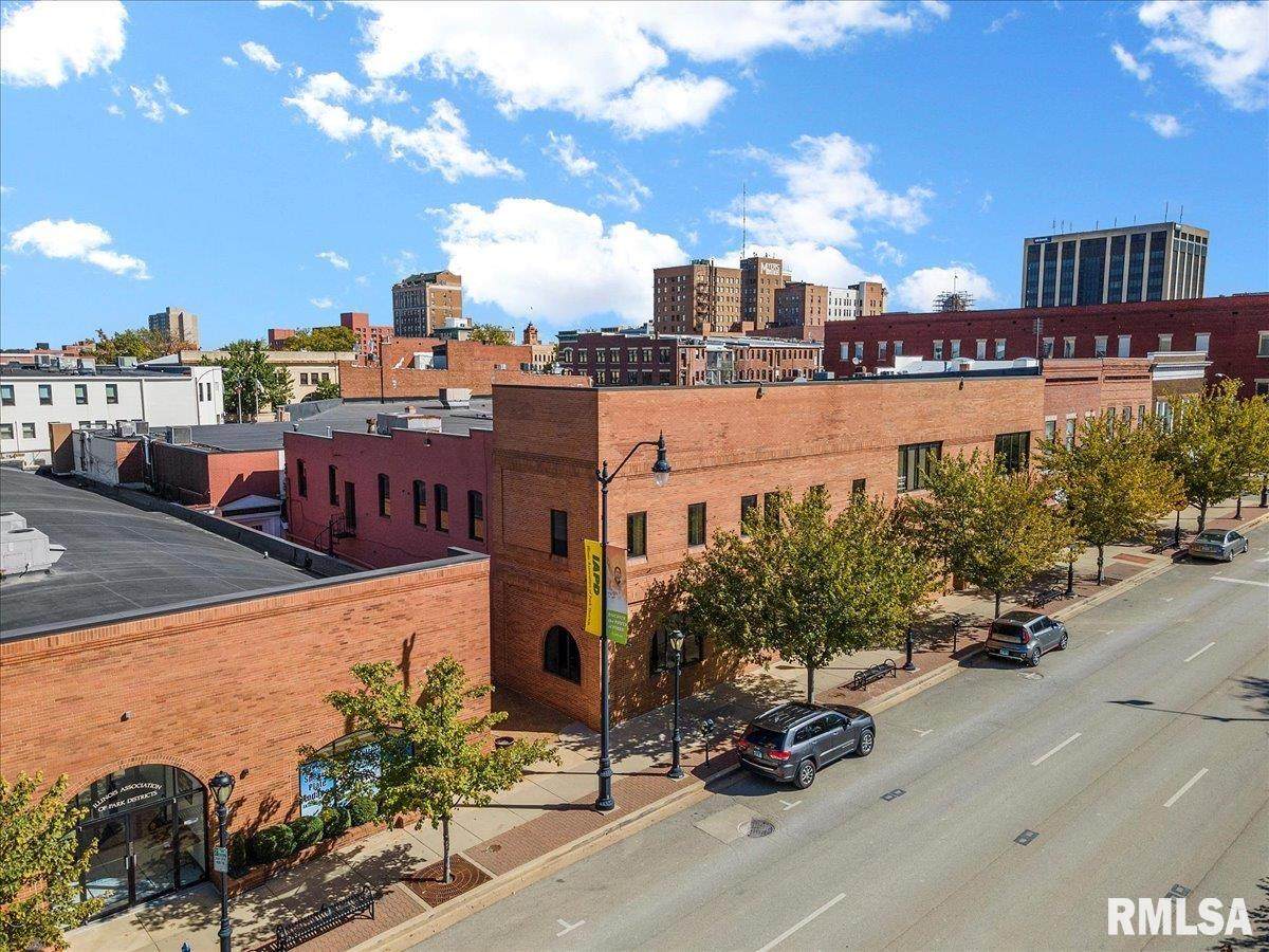 217 Monroe Street - Photo 1