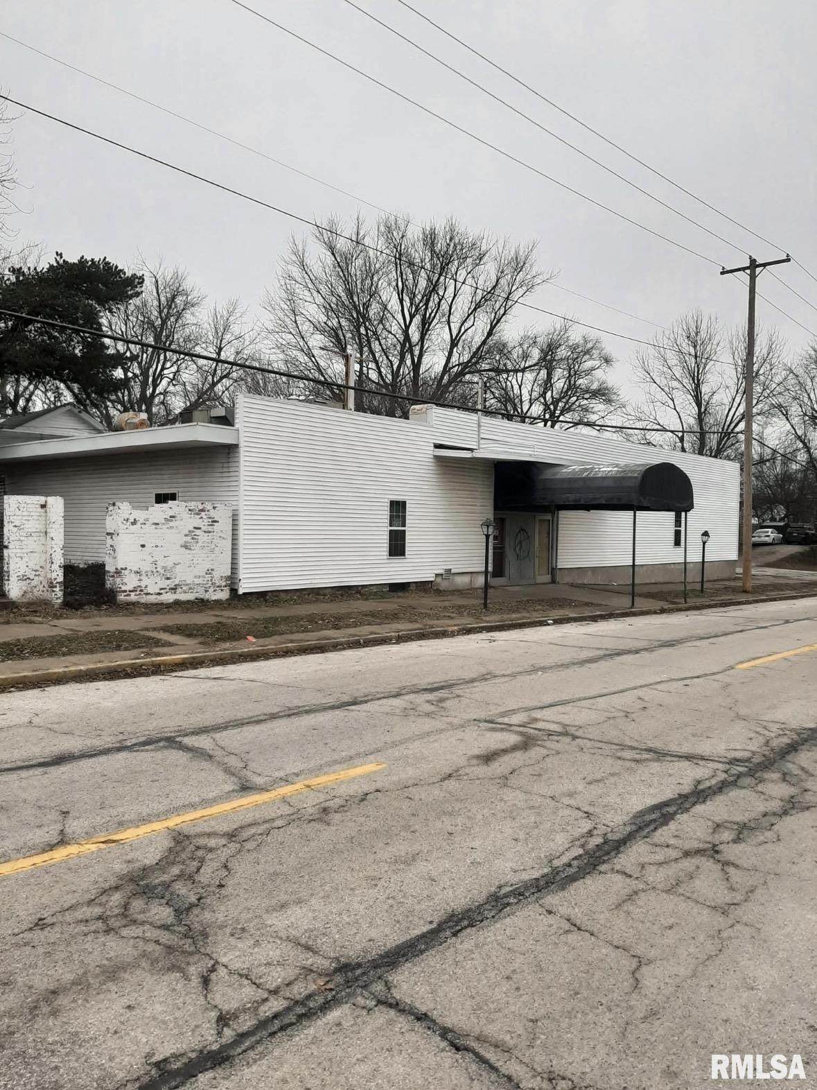 1130 6TH Street - Photo 1