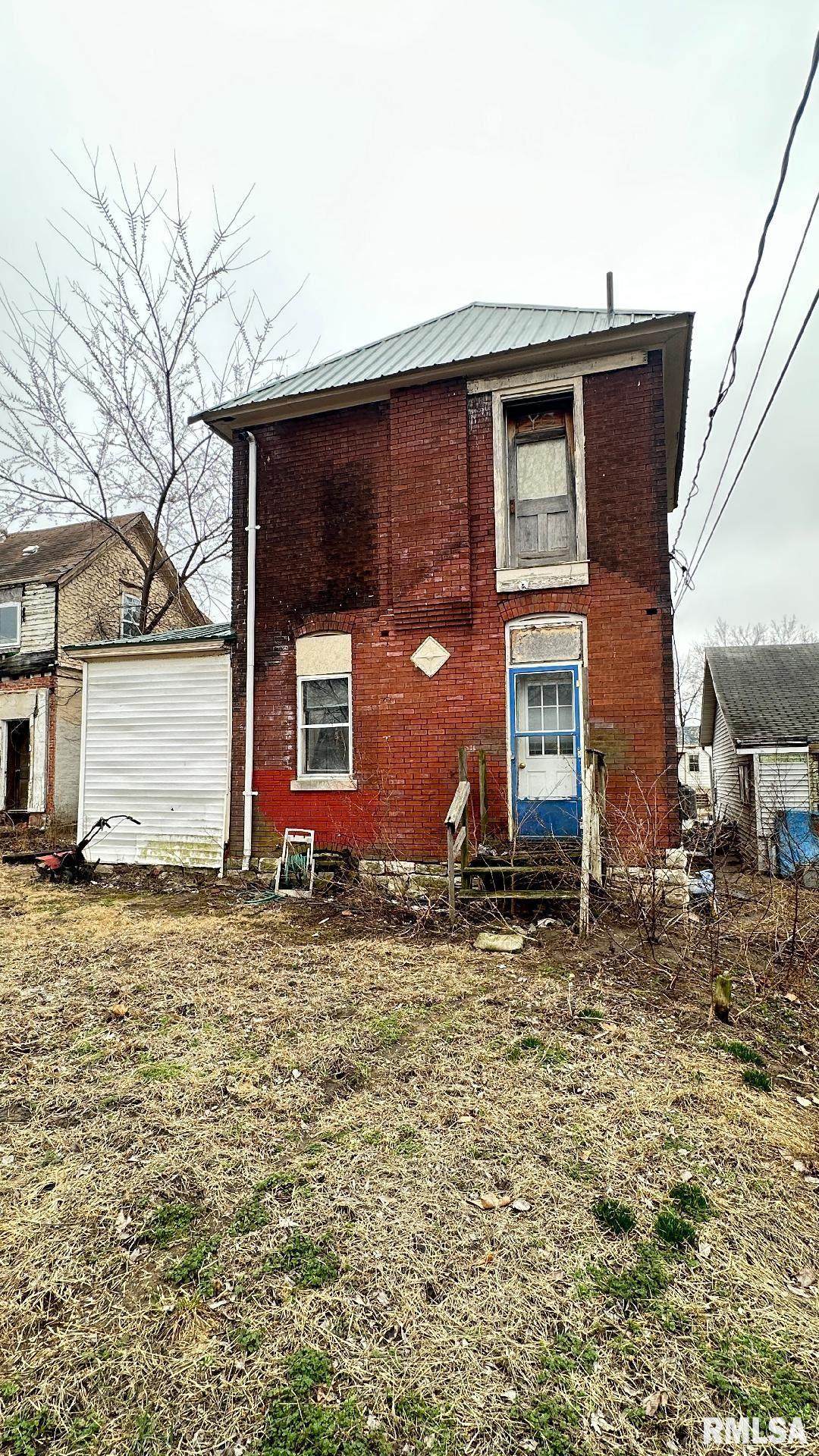 637 Washington Street - Photo 1