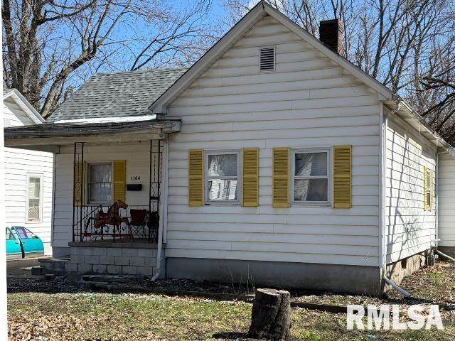 1104 13TH Street - Photo 1