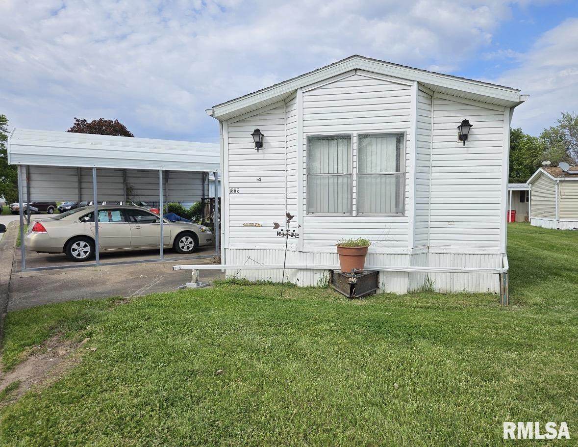 326 Acorn Drive - Photo 1