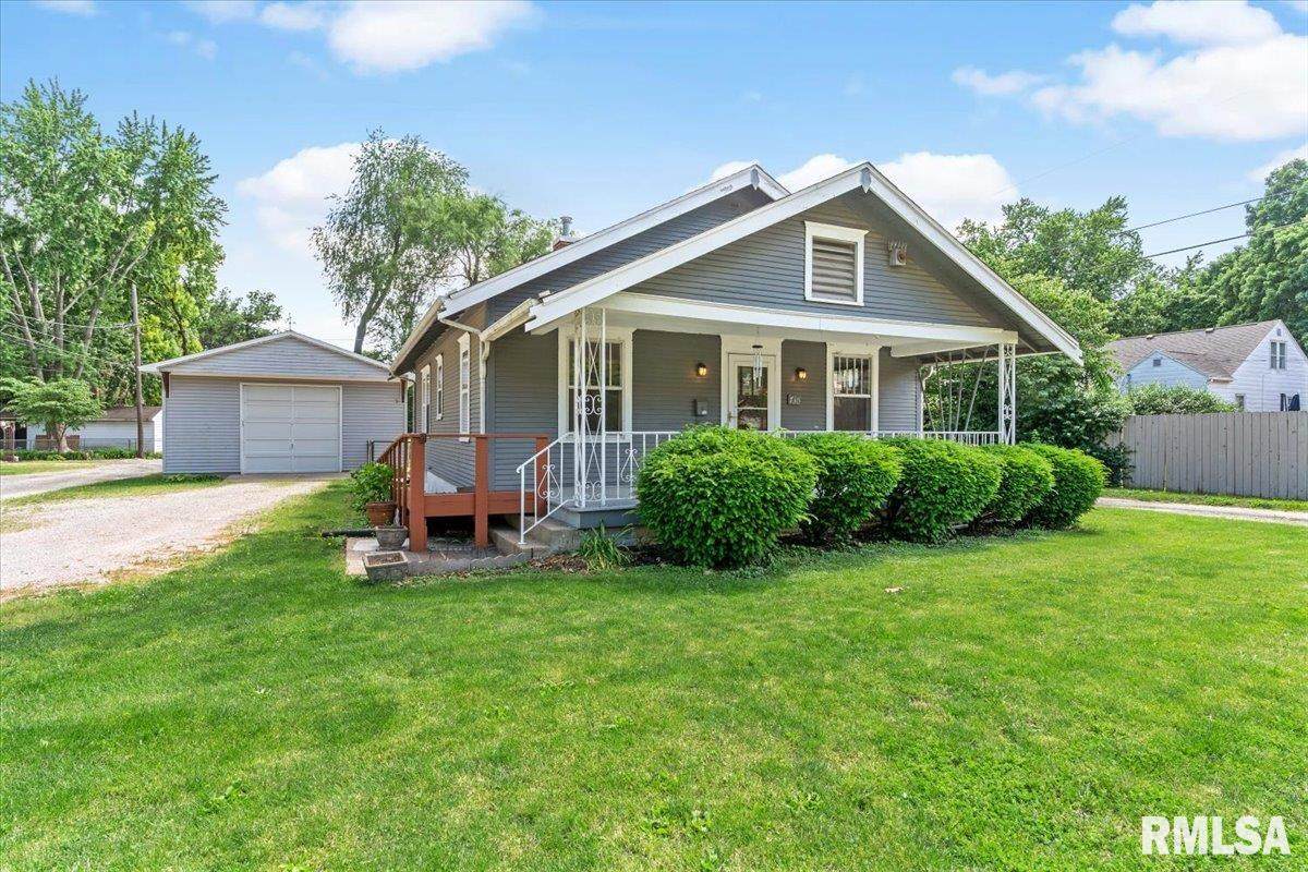 730 Ash Street - Photo 1