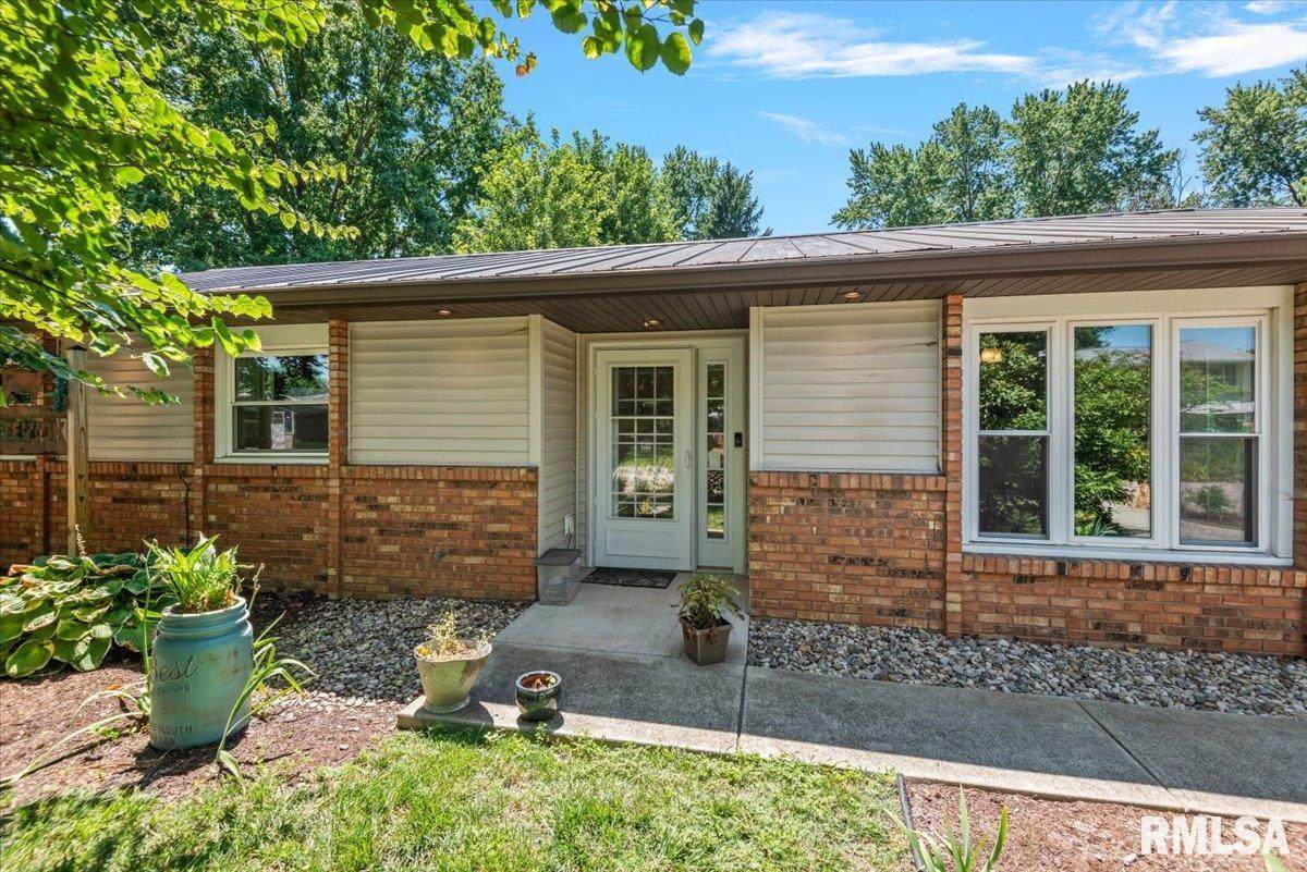 644 Magnolia Drive - Photo 1