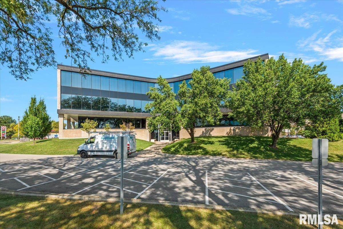 3085 Adlai Stevenson Drive - Photo 1