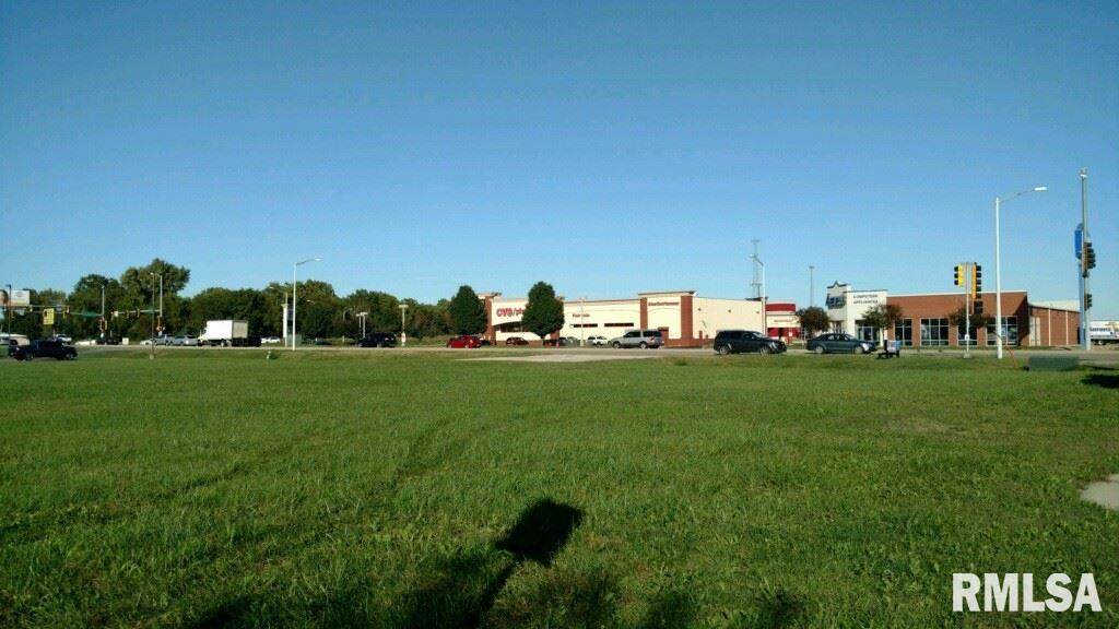 3125 Macarthur Boulevard - Photo 1