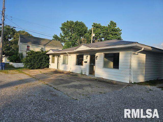 1607 Locust Street - Photo 1