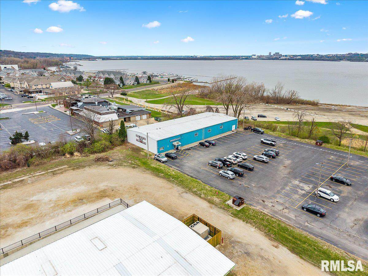 2707 Main Street - Photo 1