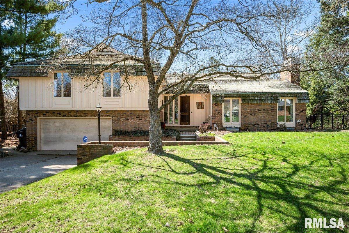 202 Wolf Road - Photo 1