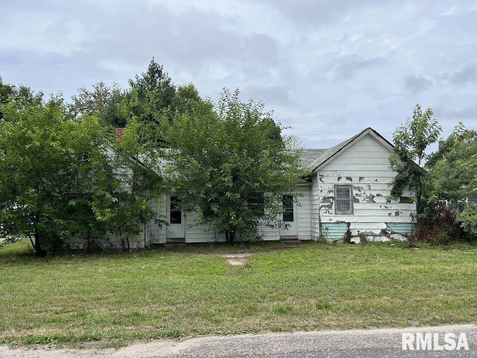 506 Mclean Street - Photo 1