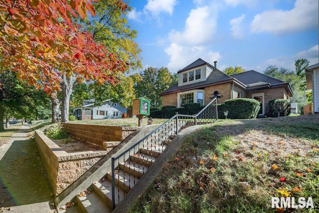 808 Park Avenue - Photo 1