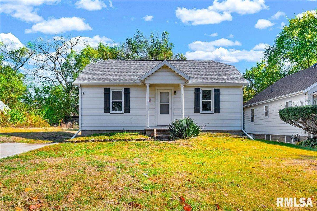 1328 Stever Avenue - Photo 1