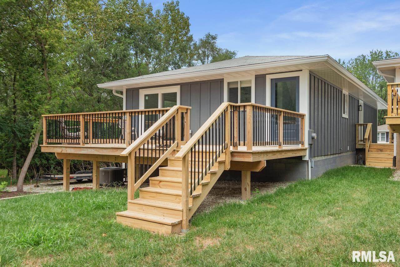 1900 Knox Avenue - Photo 1