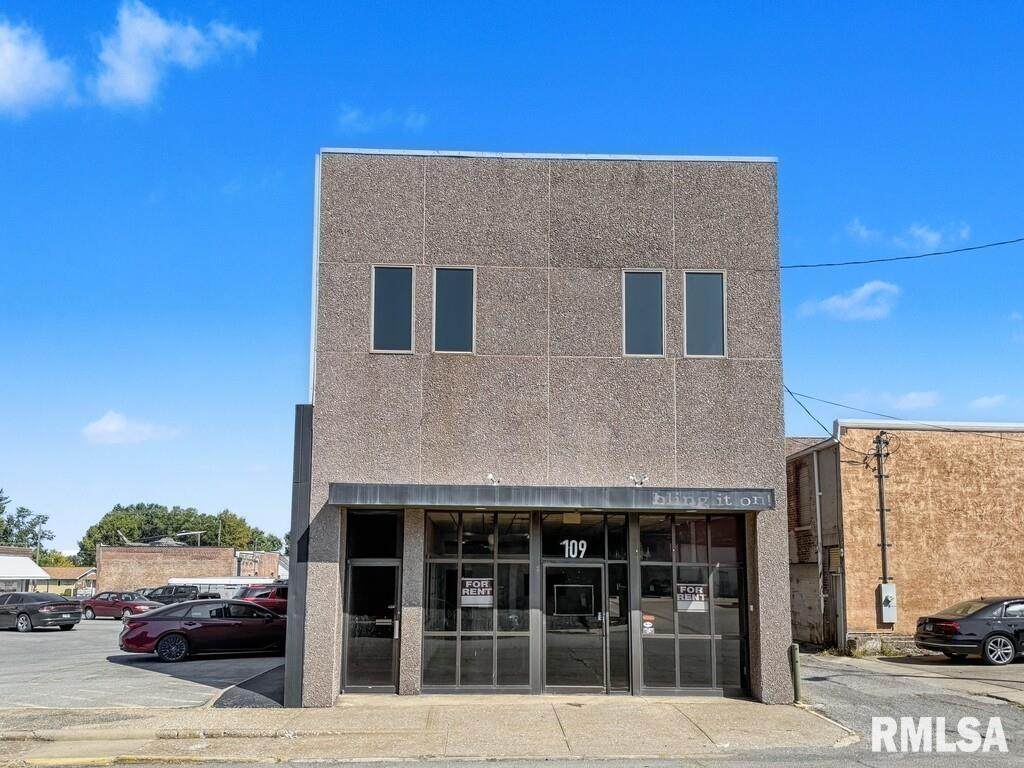 109 Monroe Street - Photo 1