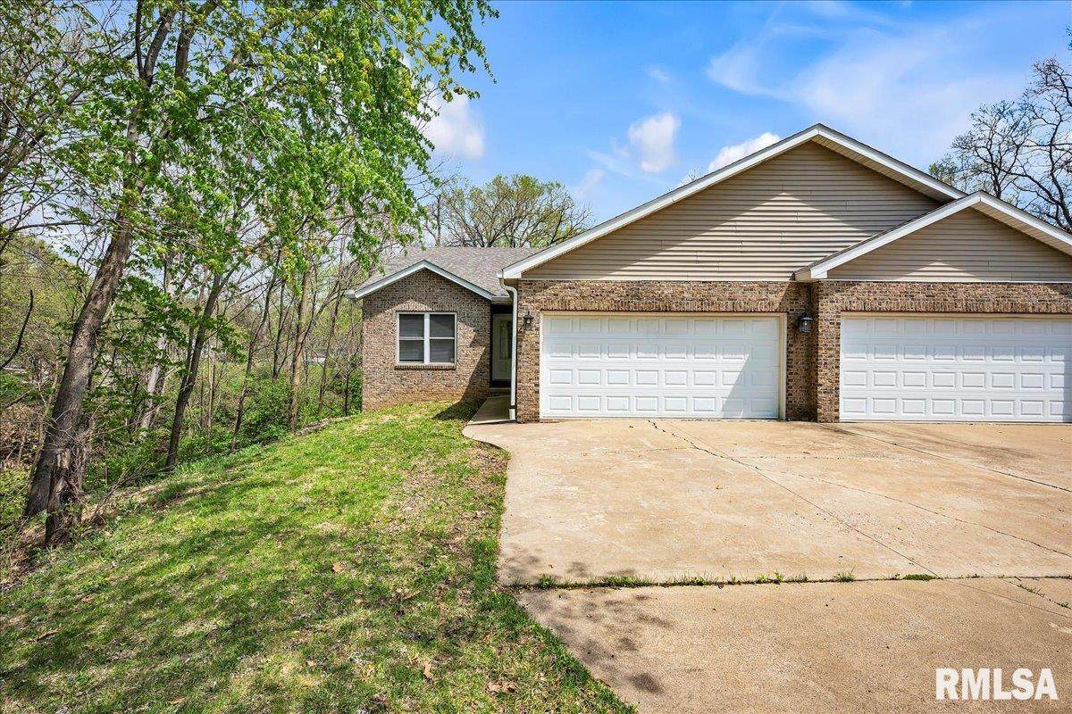 5213 Vale Court - Photo 1