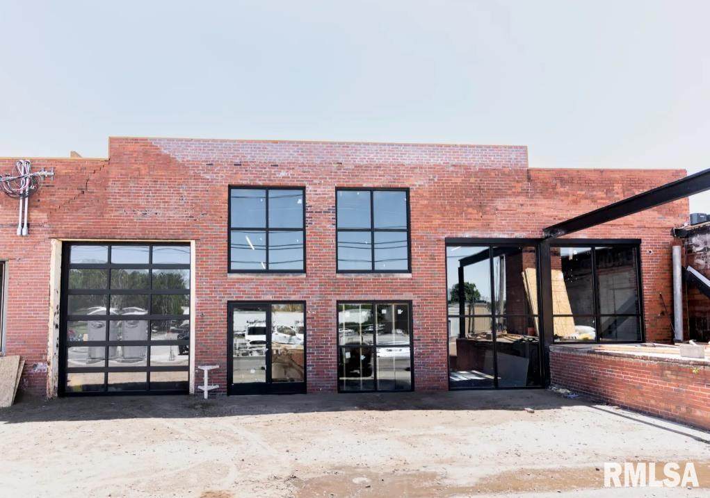 825 Adams Street - Photo 1