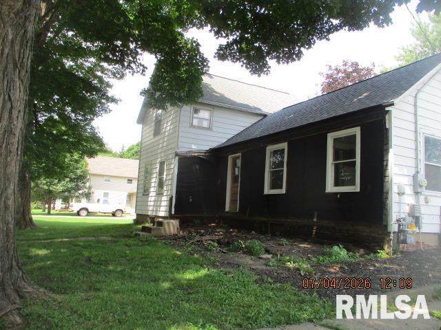 213 Maple Street - Photo 1