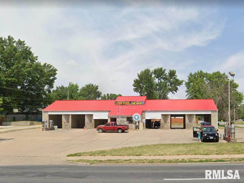 1324 Locust Street - Photo 1