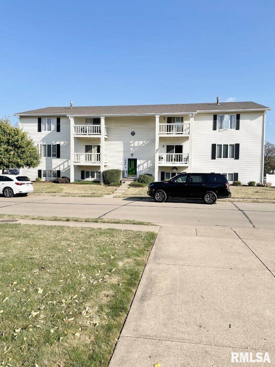 840 Iowa Street - Photo 1