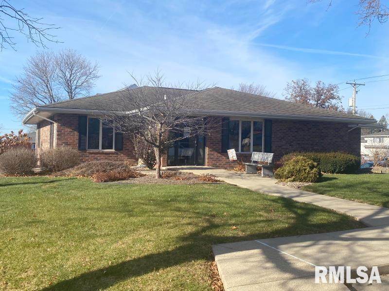 1107 9TH Avenue - Photo 1