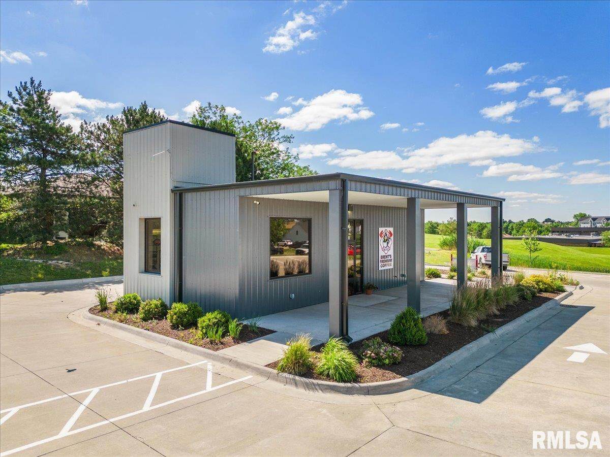 2505 Maplecrest Road - Photo 1