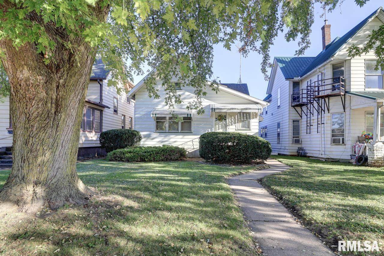512 2ND Avenue South - Photo 1