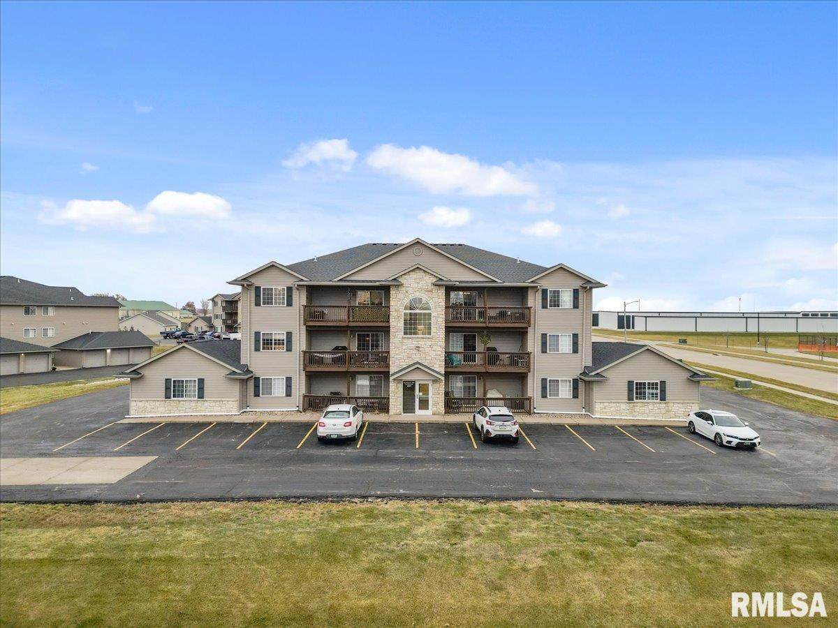 3207 16TH Avenue - Photo 1