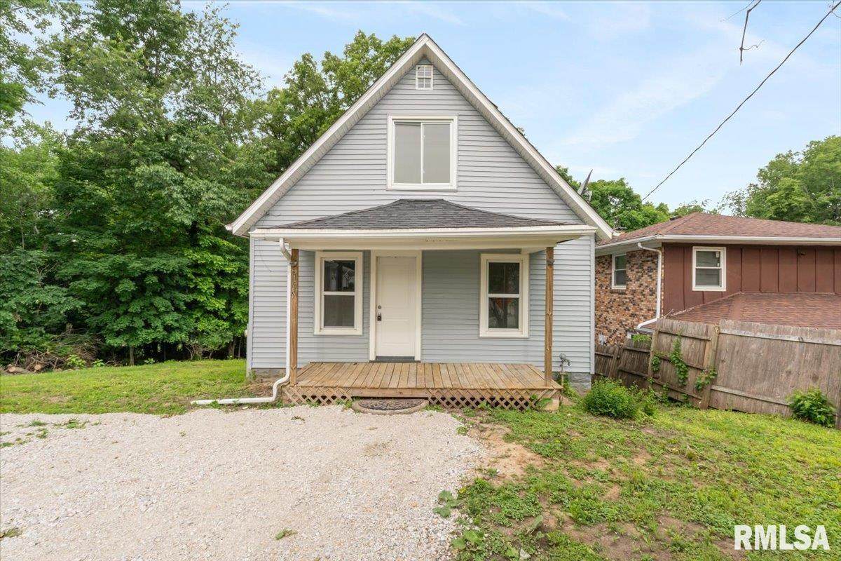 619 51ST Street - Photo 1