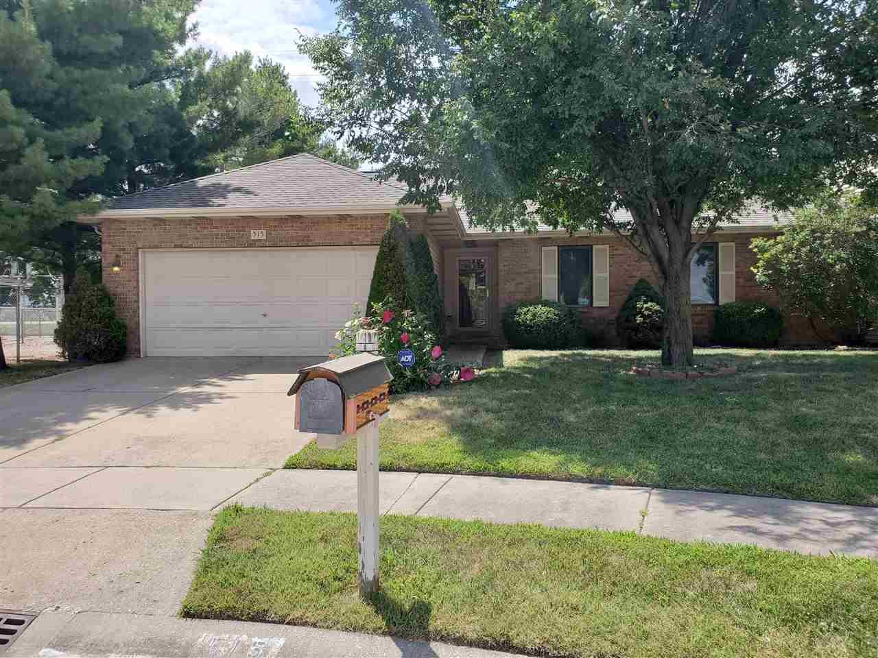 515 Bellerive Road - Photo 1
