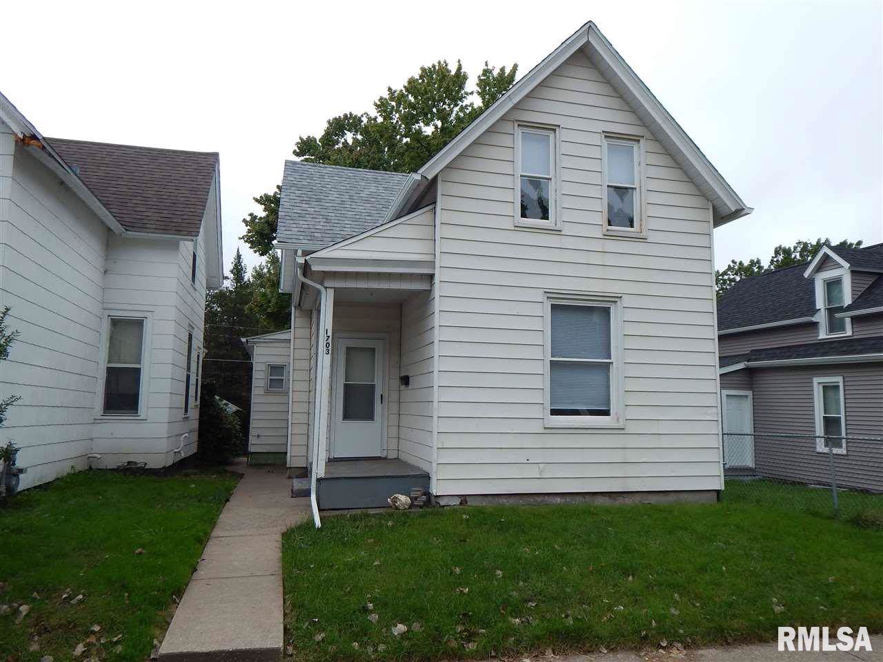 1703 9TH Street - Photo 1