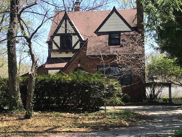 212 8TH Street - Photo 1