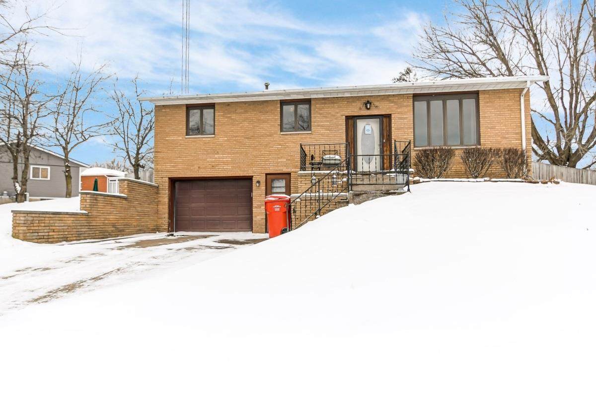 535 Circle Drive - Photo 1