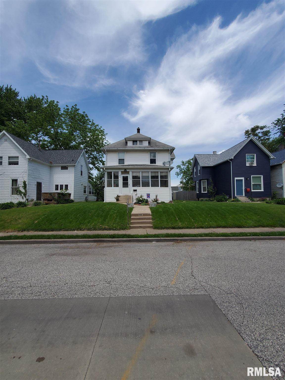 1538 16TH Street - Photo 1