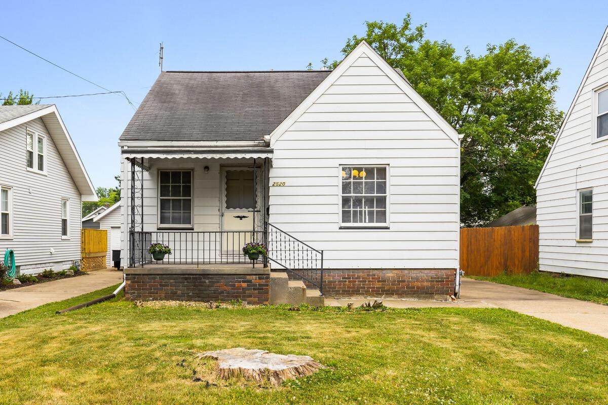 2520 Heading Avenue - Photo 1