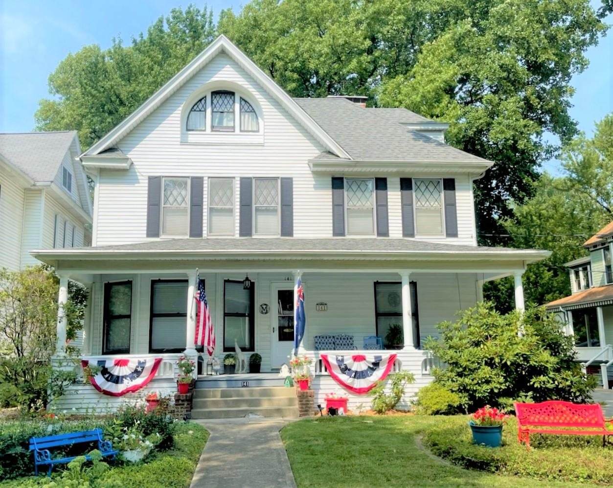 141 Webster Avenue - Photo 1