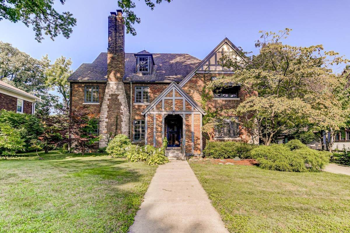 1601 Bates Avenue - Photo 1