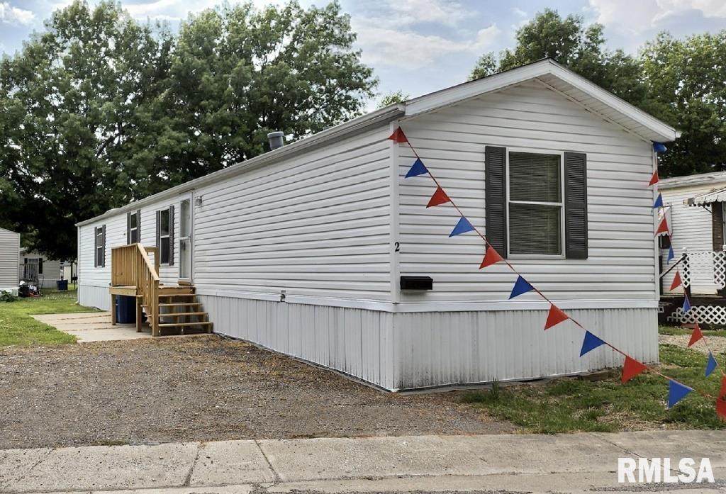 913 Taylorville Boulevard - Photo 1