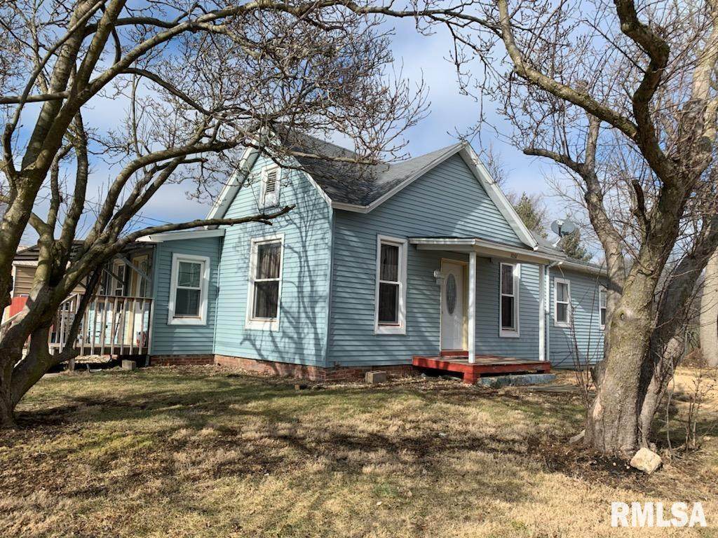 1032 6TH Street - Photo 1