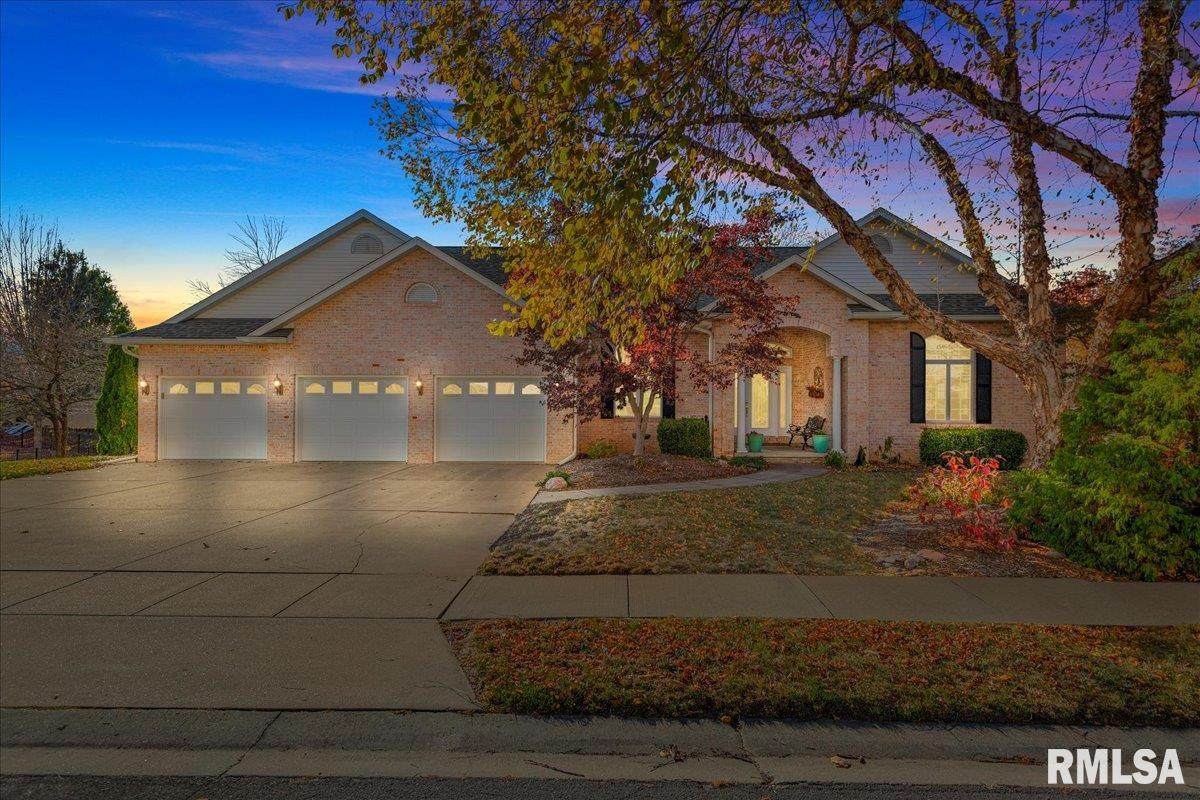 6209 Mackenzie Place - Photo 1