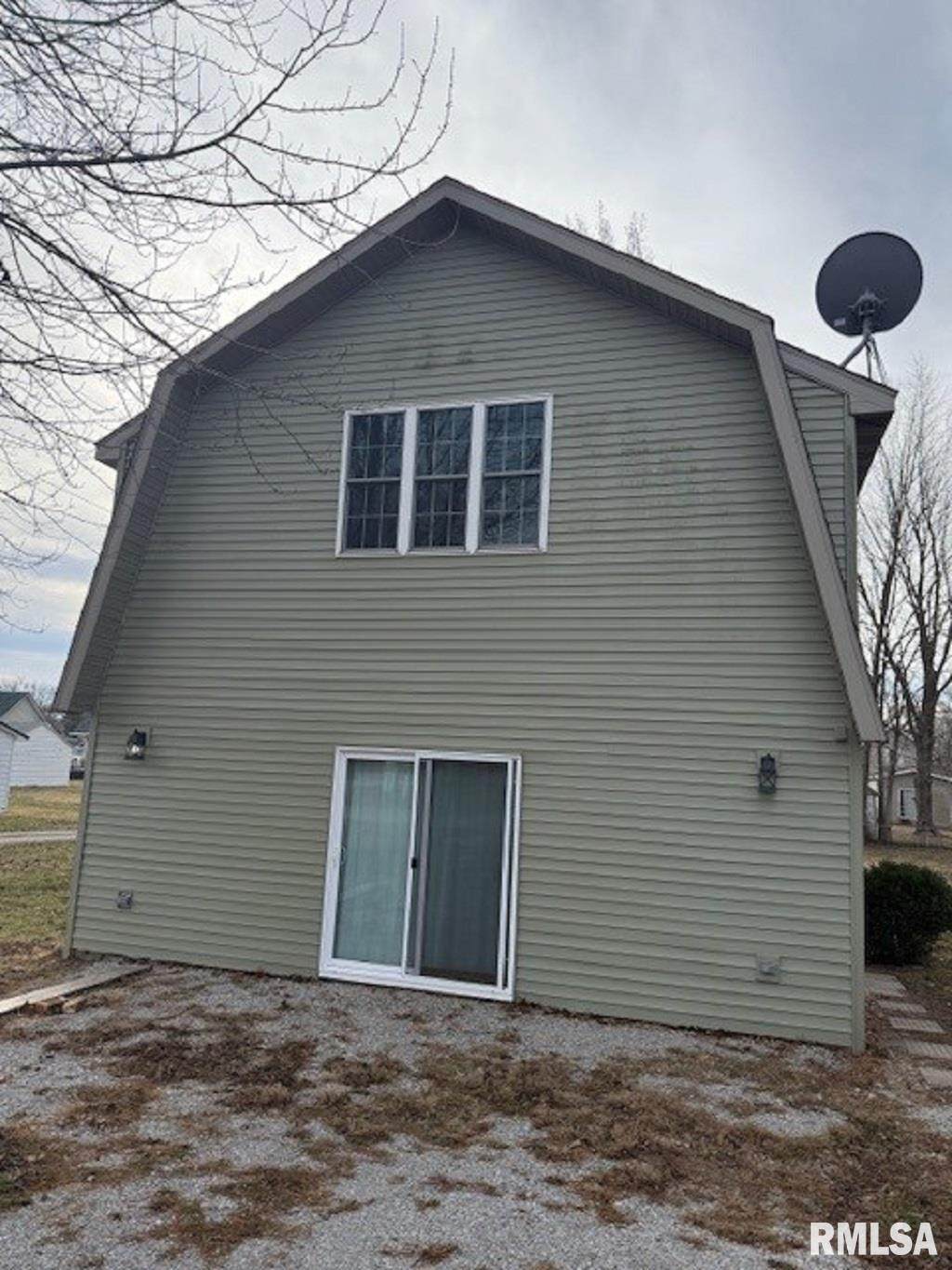 112 Grand Avenue - Photo 1
