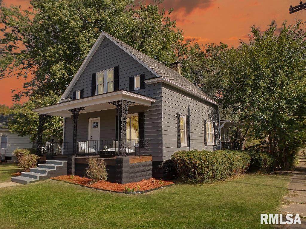 1404 Logan Street - Photo 1