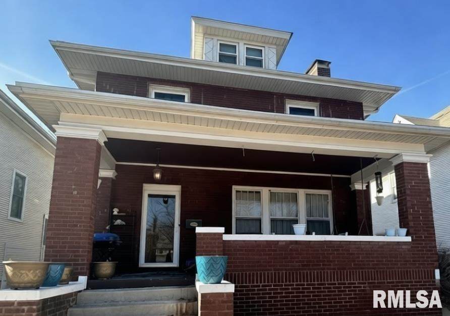 1027 Institute Place - Photo 1