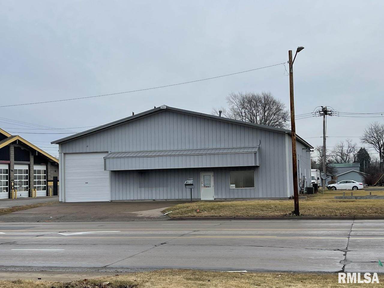 4206 7TH Street - Photo 1