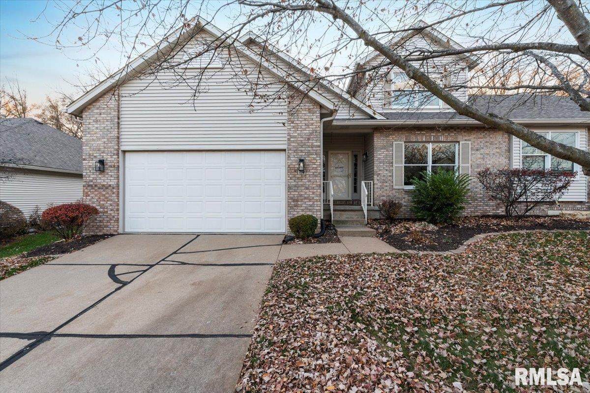 3000 32ND Street - Photo 1