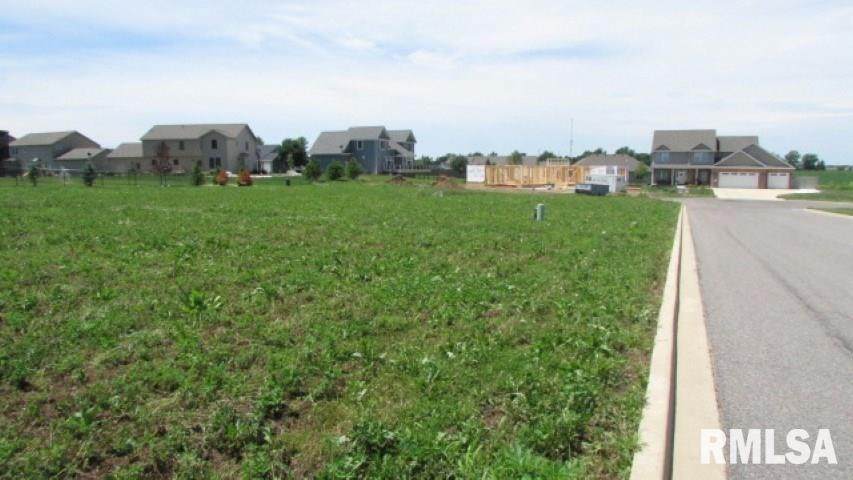 209 Stonehenge Drive - Photo 1