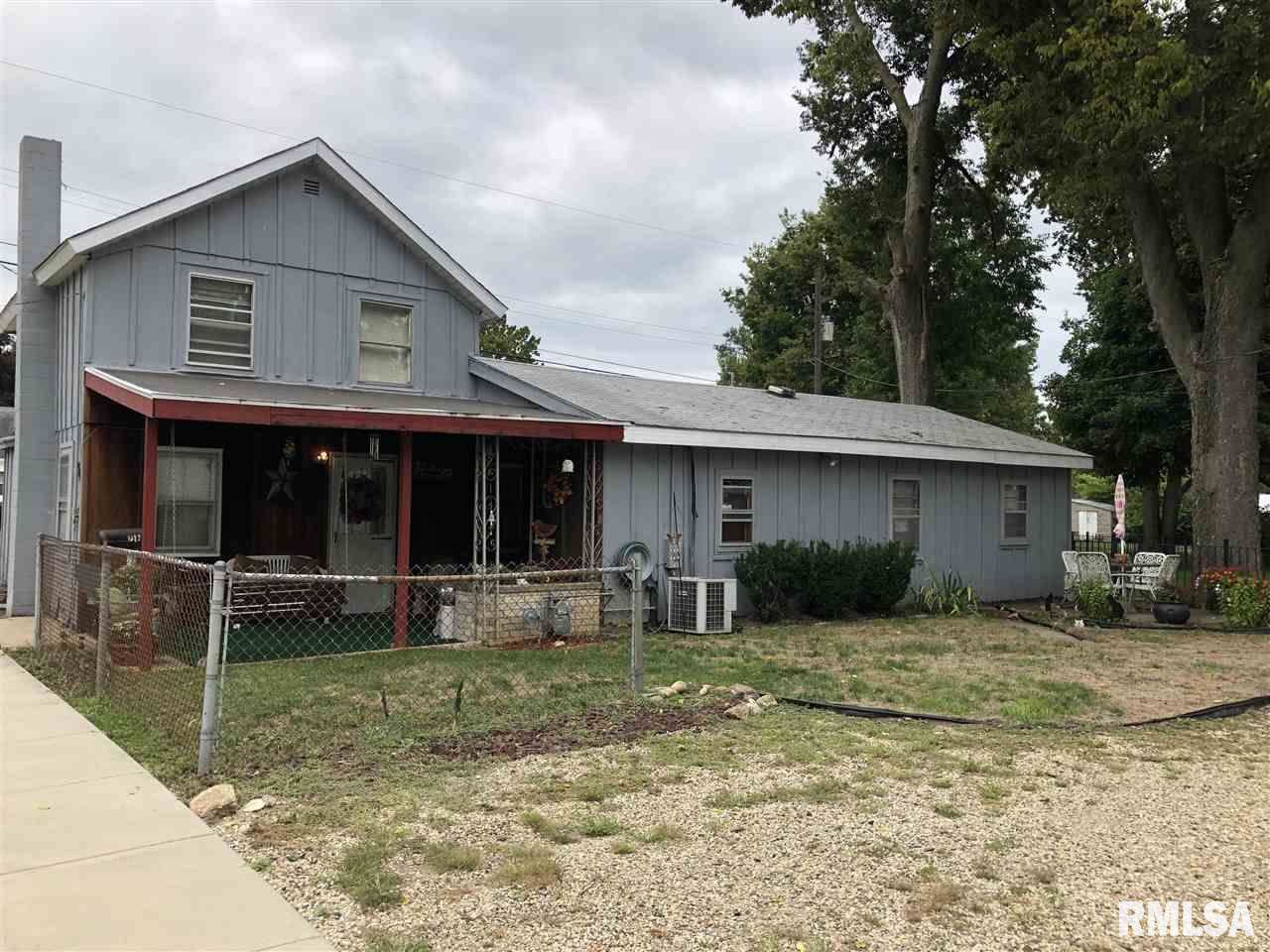 711 Moffitt Street - Photo 1