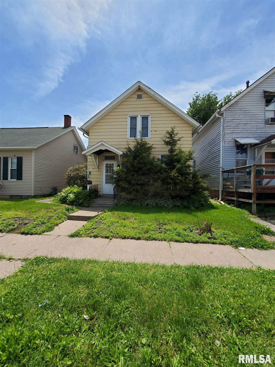 1623 4TH Street - Photo 1