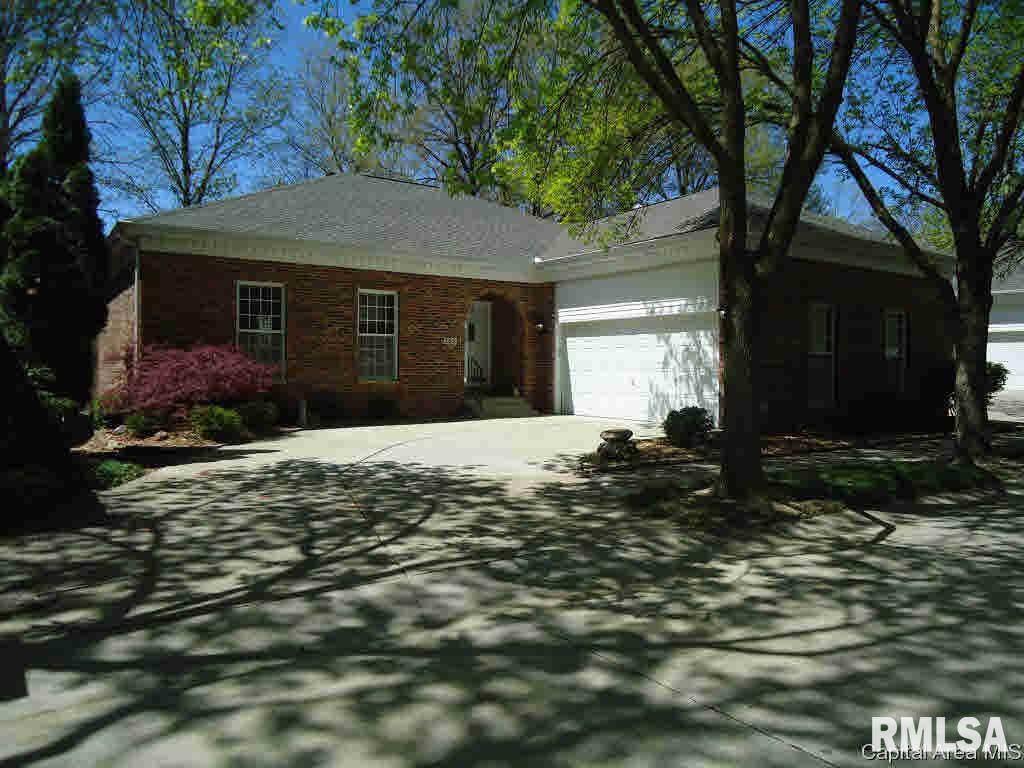 105 Timberridge Drive - Photo 1