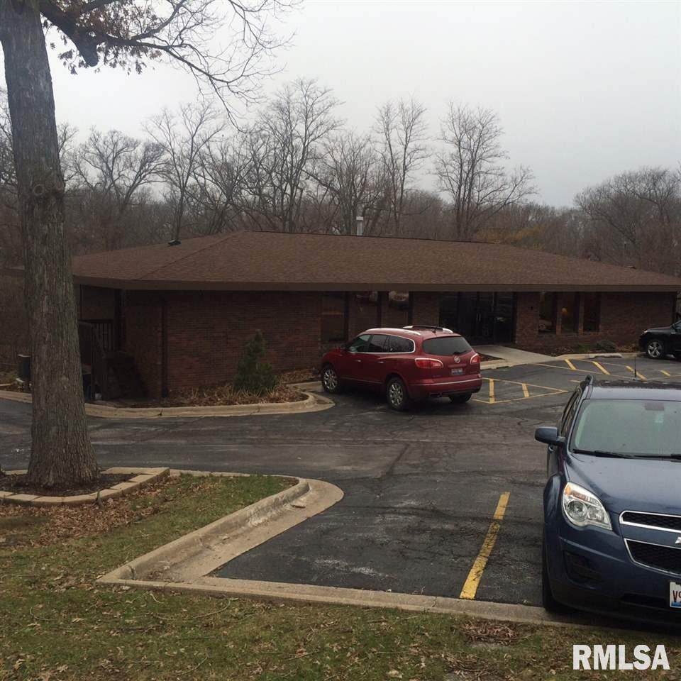604 35TH - Photo 1