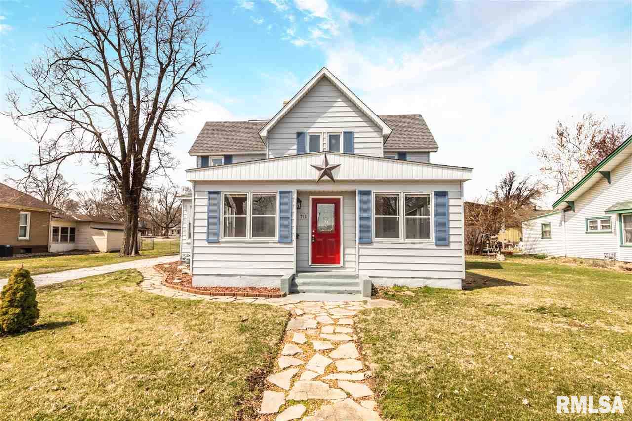 711 Second Street - Photo 1