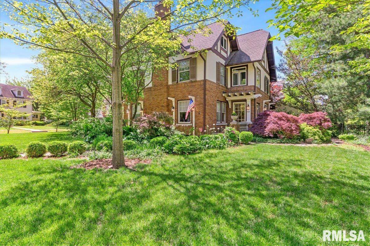 1421 Wiggins Avenue - Photo 1